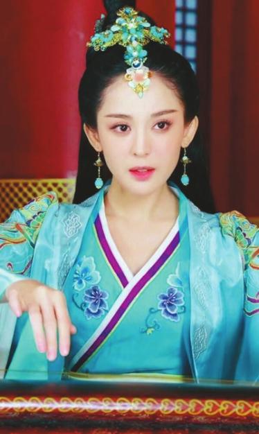 貂蝉因罗贯中《三国演义》而广为人知,电视剧中又有著名女星利智