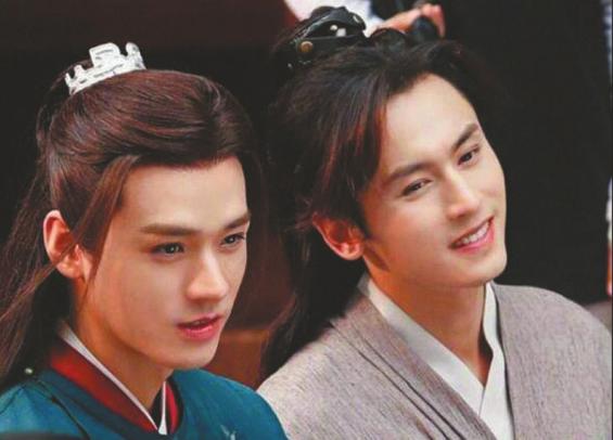 《山河令》主演龚俊和张哲瀚.